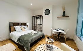 La Ruche Arrageoise - Parking Gratuit - Cozy - Grand Lit - Long Sejour