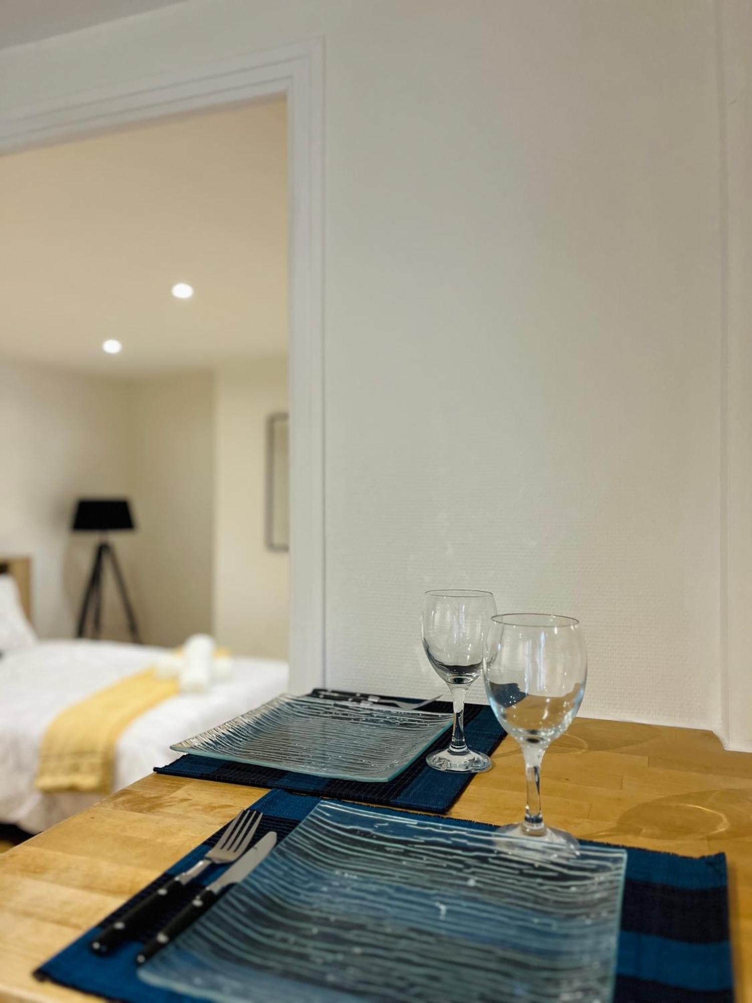 La Ruche Arrageoise - Parking Gratuit - Cozy - Grand Lit - Long Sejour Appartement Arras Buitenkant foto
