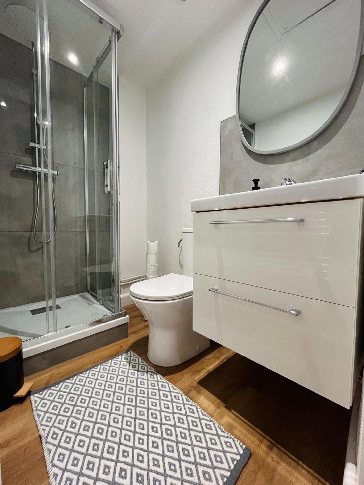 La Ruche Arrageoise - Parking Gratuit - Cozy - Grand Lit - Long Sejour Appartement Arras Buitenkant foto